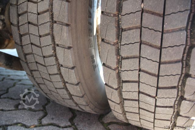 Abschleppwagen MAN TGL 8.180 BL Abschleppwagen Autotransporter Top