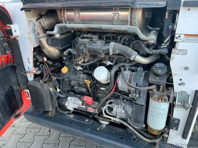 Planiermaschine Bobcat T770 / 1.793h / Klima / Gabel / Schaufel