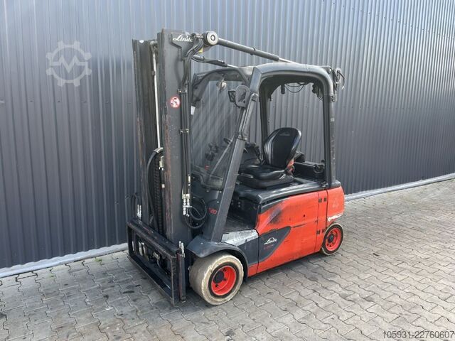 Electric 4-wheel forklift Linde E20PL-02