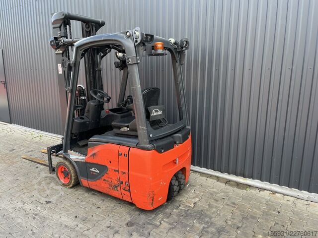 Electric 3-wheel forklift Linde E14-02