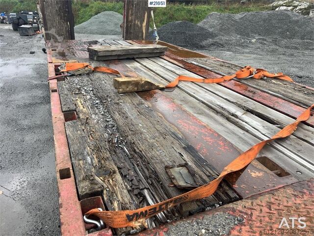 Low loader Damm 3 axle machine trailer w/ hydraulic driving bridge