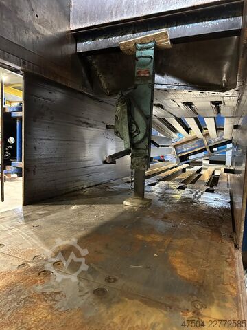 Channel baling press Paal Konti 200 D