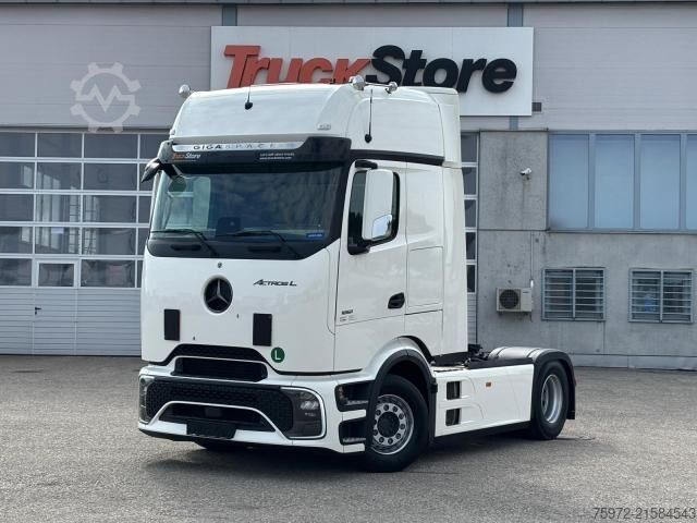 Standard tractor unit Actros 1851 LS