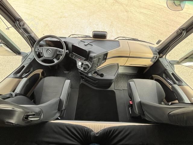 Standard tractor unit Actros 1851 LS