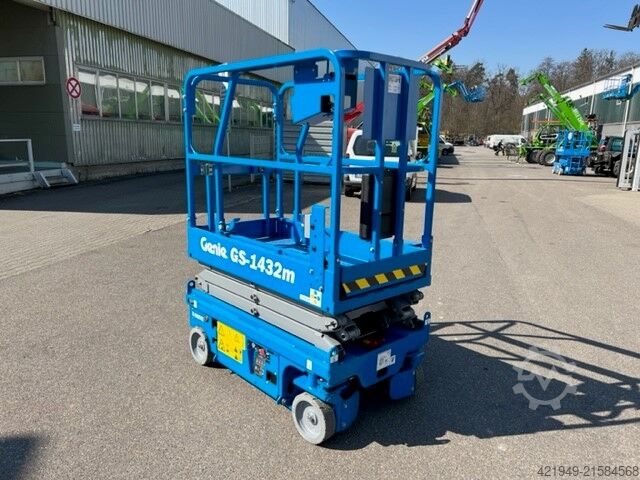 Scherenarbeitsbühne Genie GS-1432m E-Drive - inkl. AGM Batterien