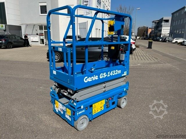 Scherenarbeitsbühne Genie GS-1432m E-Drive - inkl. AGM Batterien