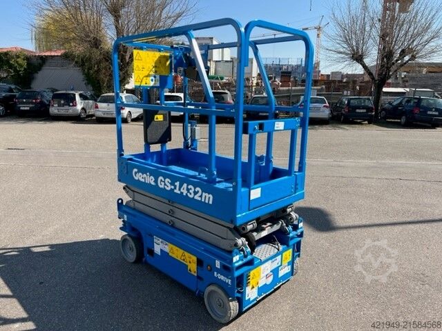 Scherenarbeitsbühne Genie GS-1432m E-Drive - inkl. AGM Batterien