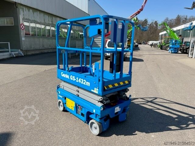 Scherenarbeitsbühne Genie GS-1432m E-Drive - inkl. AGM Batterien