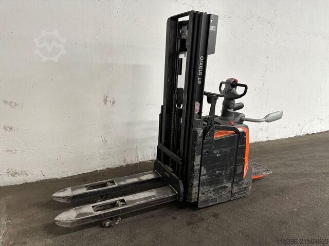 Hochhubwagen Toyota SPE 120 L - TRIPLEX 3,7 m