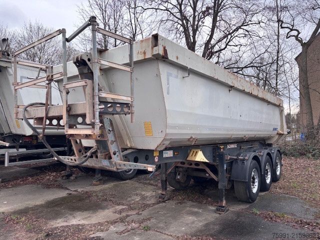 Kipper Auflieger SCHMITZ CARGOBULL SKI 24 7,5 verstärkte Ausführung