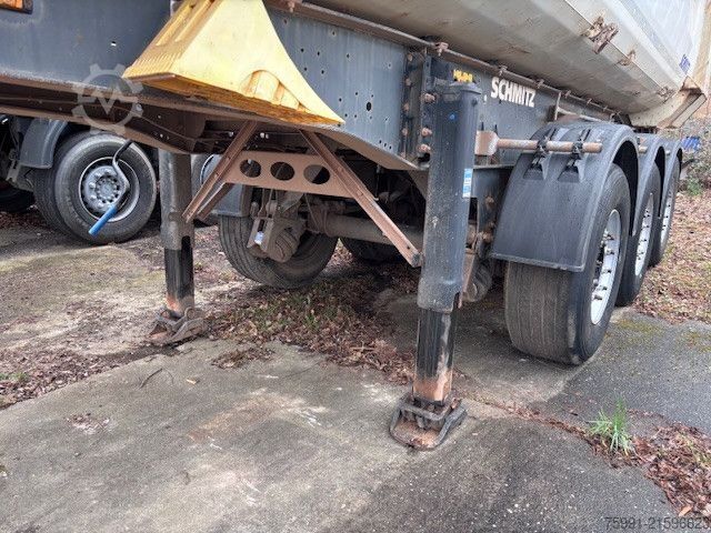Kipper Auflieger SCHMITZ CARGOBULL SKI 24 7,5 verstärkte Ausführung