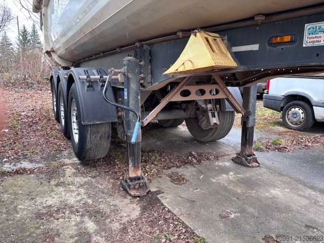 Kipper Auflieger SCHMITZ CARGOBULL SKI 24 7,5 verstärkte Ausführung