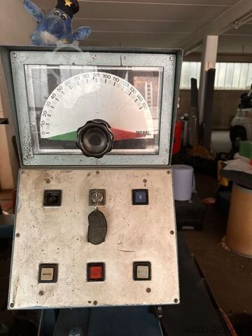 Hydraulische Langabkantmaschine Thalmann 