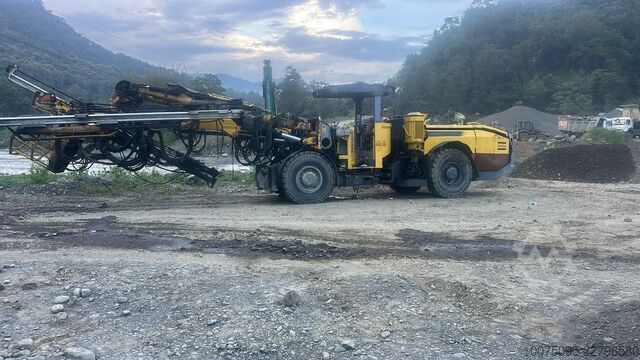 BOOMER DRILL JUMBO Atlas Copco L2D
