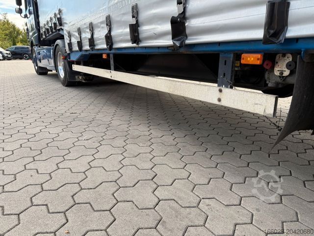 Open semitrailer with tarp DINKEL Gabelstapler-Transporter mit Rampe