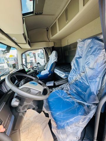 Autokran VOLVO FH540 6x2 Containerpritsche mit F545RA.2.26