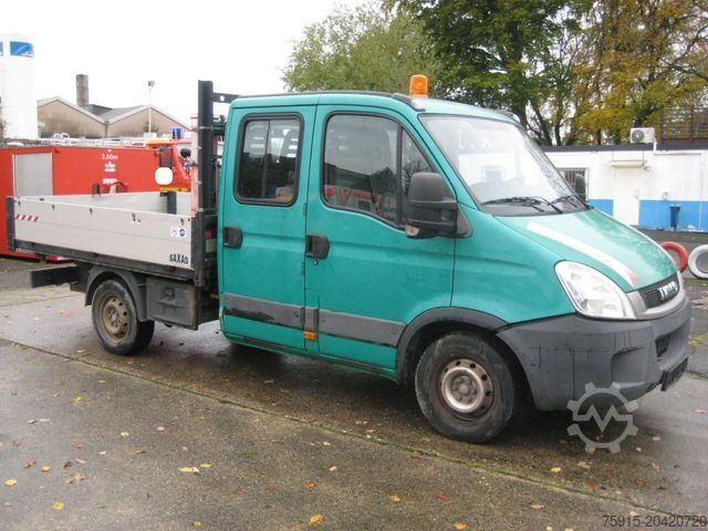 Sonstige IVECO 35S17D DoKa 3-Seitenkipper von Behörde *2998ccm*