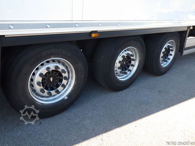 Reefer semitrailer SCHMITZ CARGOBULL SKO 24/L FP 45 Multitemp/Doppelst./LBW 3to./Lift