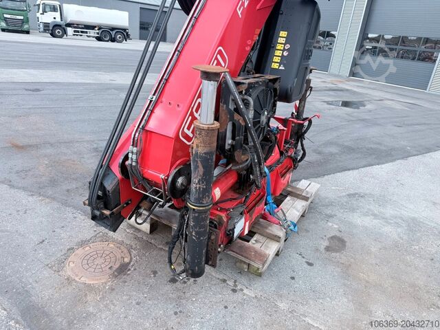 Truck mounted crane Fassi F245A.2.25 E-Dynamic Radio Remote / Crane
