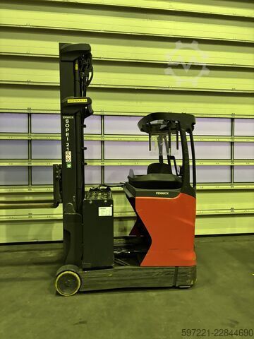 Reach Trucks Linde R14B-01