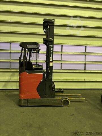Reach Trucks Linde R14B-01