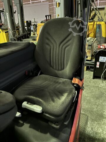 Reach Trucks Linde R14B-01