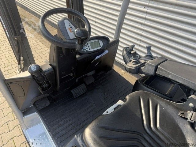 LPG Forklifts Still RX70-20T   1855 Stunden !!!