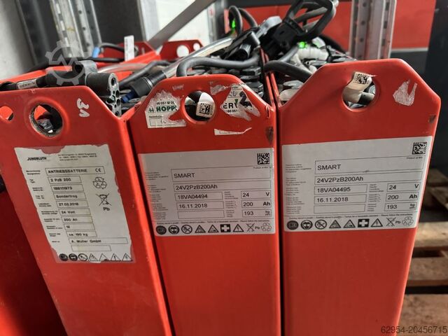 Drive battery *Sonstige 24V Batterie 200 AH Bj.2018