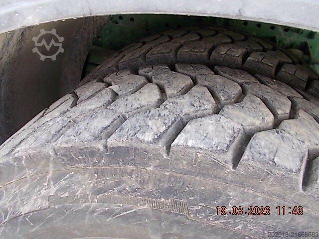 Betonmischer LKW MERCEDES-BENZ AROCS 3240 8x4 Betonmischer Liebherr 9 m³