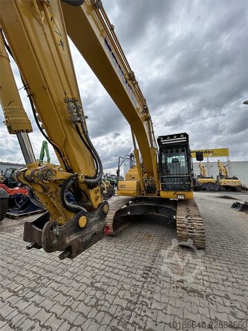 Komatsu HB215LC-3 Komatsu HB215LC-3