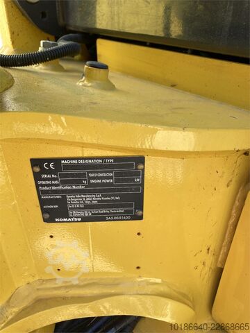 Komatsu PC38MR-5 Komatsu PC38MR-5