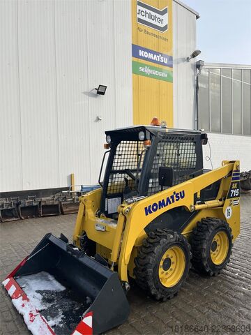 Loader Komatsu SK715-8E0