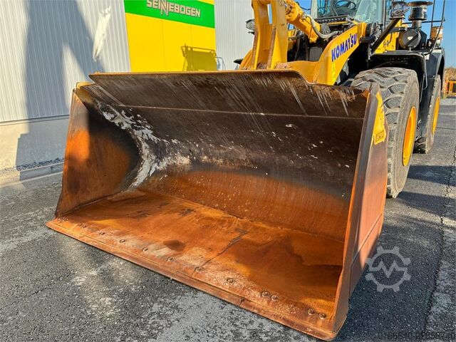 Komatsu WA500-8E0 Komatsu WA500-8E0