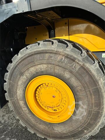 Komatsu WA500-8E0 Komatsu WA500-8E0