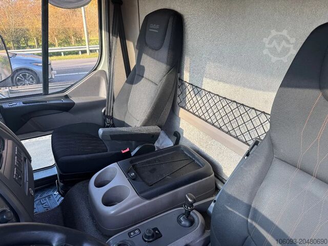 Kühl-/Tiefkühltransport DAF LF 230 Koelwagen              9725 kg Laadvermo...