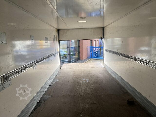 Koffer Volvo FL260 Boxtruck / Euro 5 / 625.000 KM / Loading ...