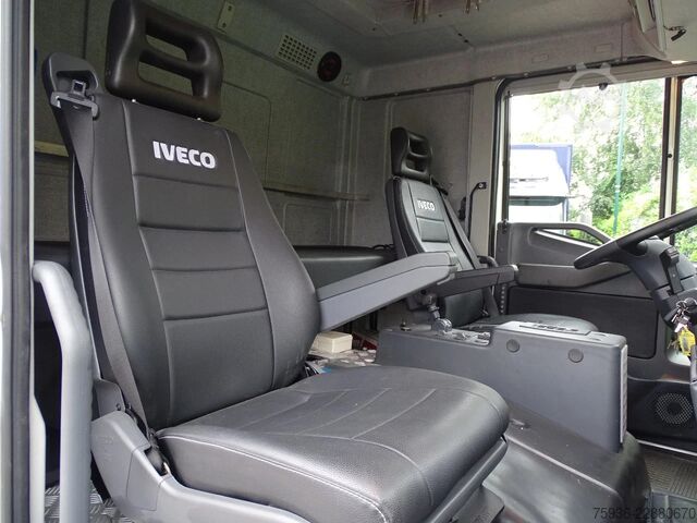 Recovery vehicle Iveco Eurocargo 120E25 Abschleppwagen Towtruck Full A...