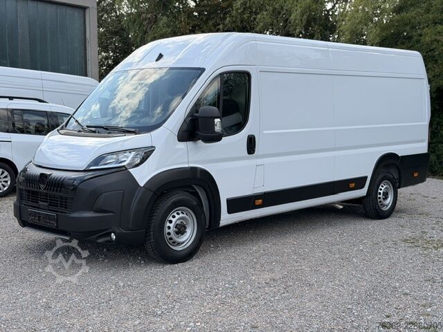 Hochdach-Kastenwagen mit langem Radstand Peugeot Boxer 35 L4H2 140 KlimaKameraTempo Navi