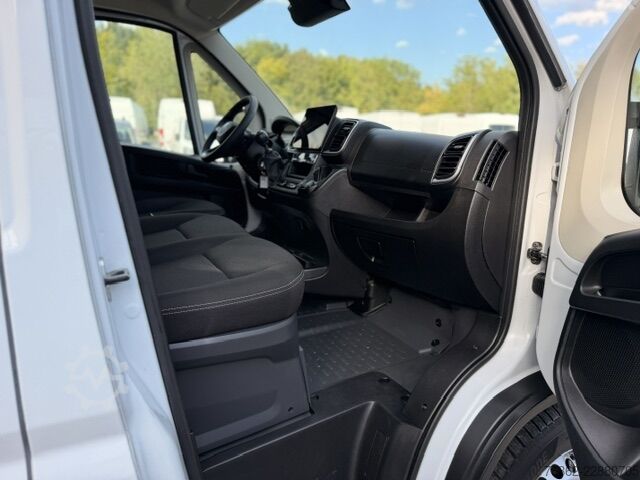 Hochdach-Kastenwagen mit langem Radstand Peugeot Boxer 35 L4H2 140 KlimaKameraTempo Navi