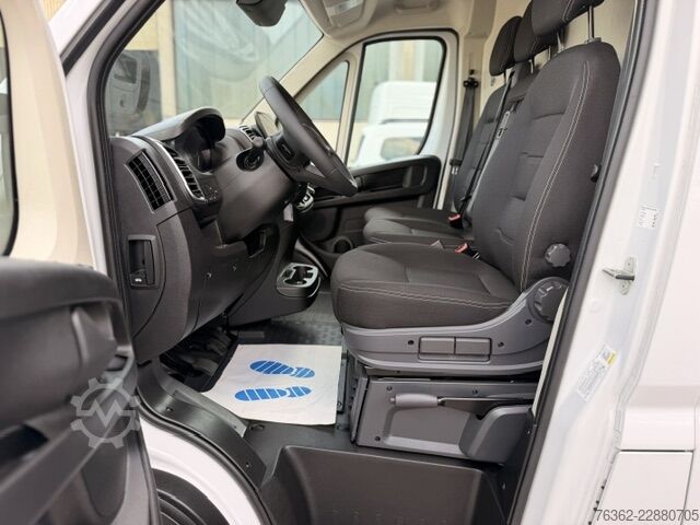 Hochdach-Kastenwagen mit langem Radstand Peugeot Boxer 35 L4H2 140 KlimaKameraTempo Navi