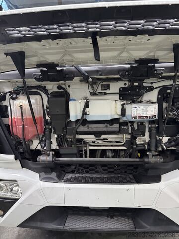 Autokran iveco 160e25