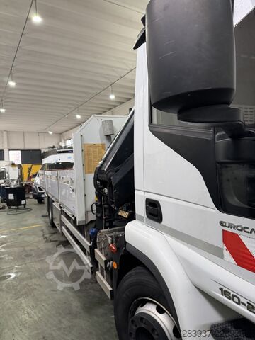 Autokran iveco 160e25