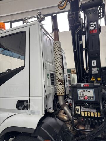 Autokran iveco 160e25