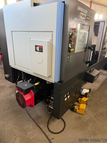 CNC lathe Doosan Puma 2600M