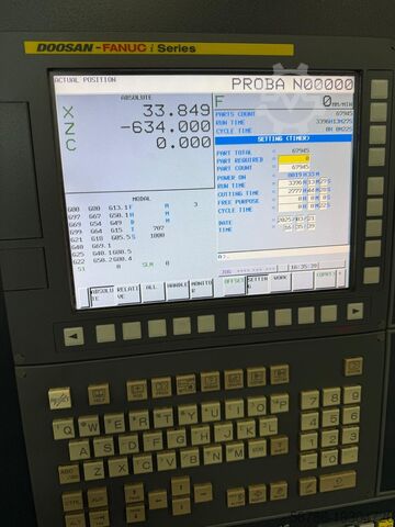 CNC lathe Doosan Puma 2600M