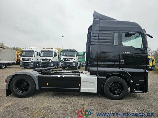 Standard tractor unit MAN TGX 18.500 XXL 2Betten + Kühlschrank + Retarder