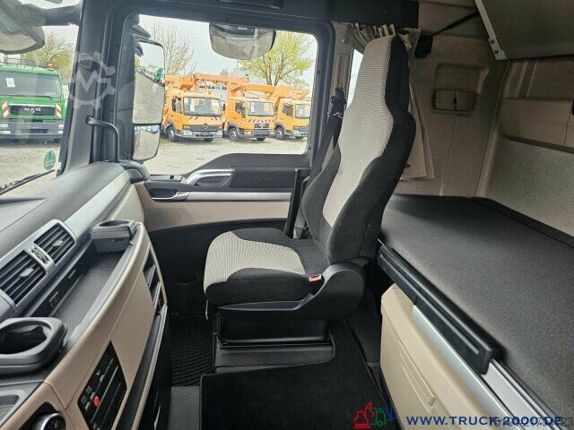 Standard tractor unit MAN TGX 18.500 XXL 2Betten + Kühlschrank + Retarder