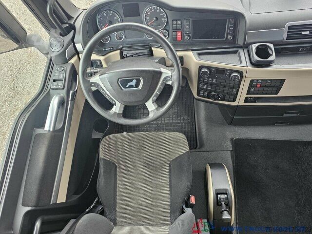 Standard tractor unit MAN TGX 18.500 XXL 2Betten + Kühlschrank + Retarder