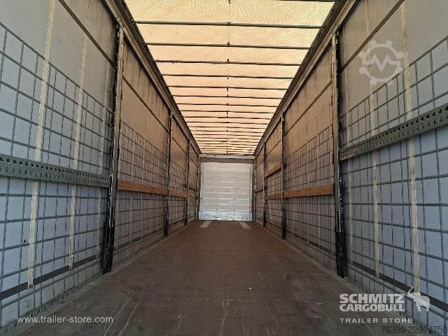 Auflieger mit Pritsche & Plane Schmitz Cargobull Curtainsider Mega Getränke