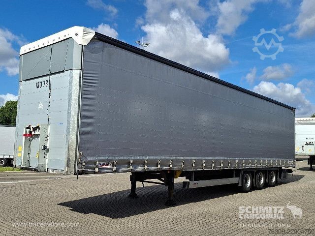 Auflieger mit Pritsche & Plane Schmitz Cargobull Curtainsider Mega Getränke